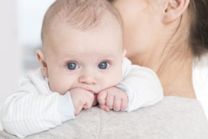 Odciąganie kataru odkurzaczem jak często u niemowlaka