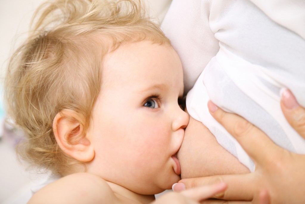 Zalety karmienia piersią i korzyści dla dziecka